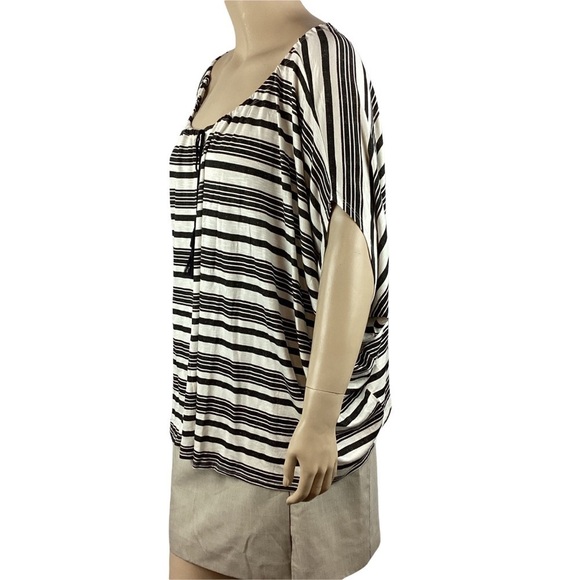 Lane Bryant Dolman Sleeve Striped Top Size 18/20 Black White Tie Neck - Picture 4 of 7